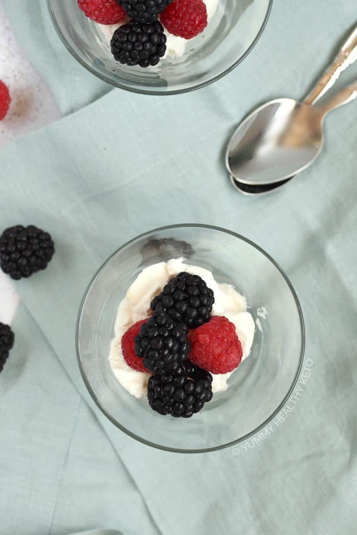 Keto Whipped Cream - Yummy Healthy Keto